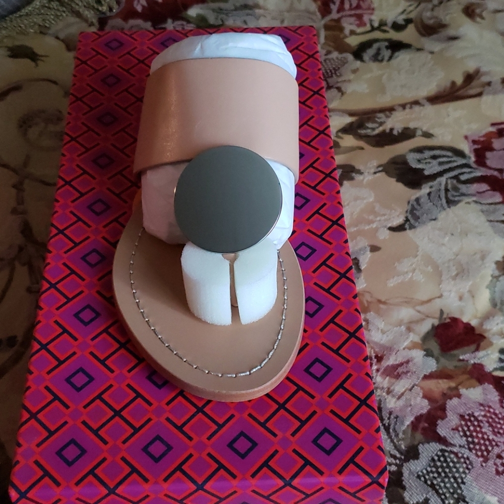 NWT! Tory Burch Patos Disk Sandal 6 - Picture 1 of 4